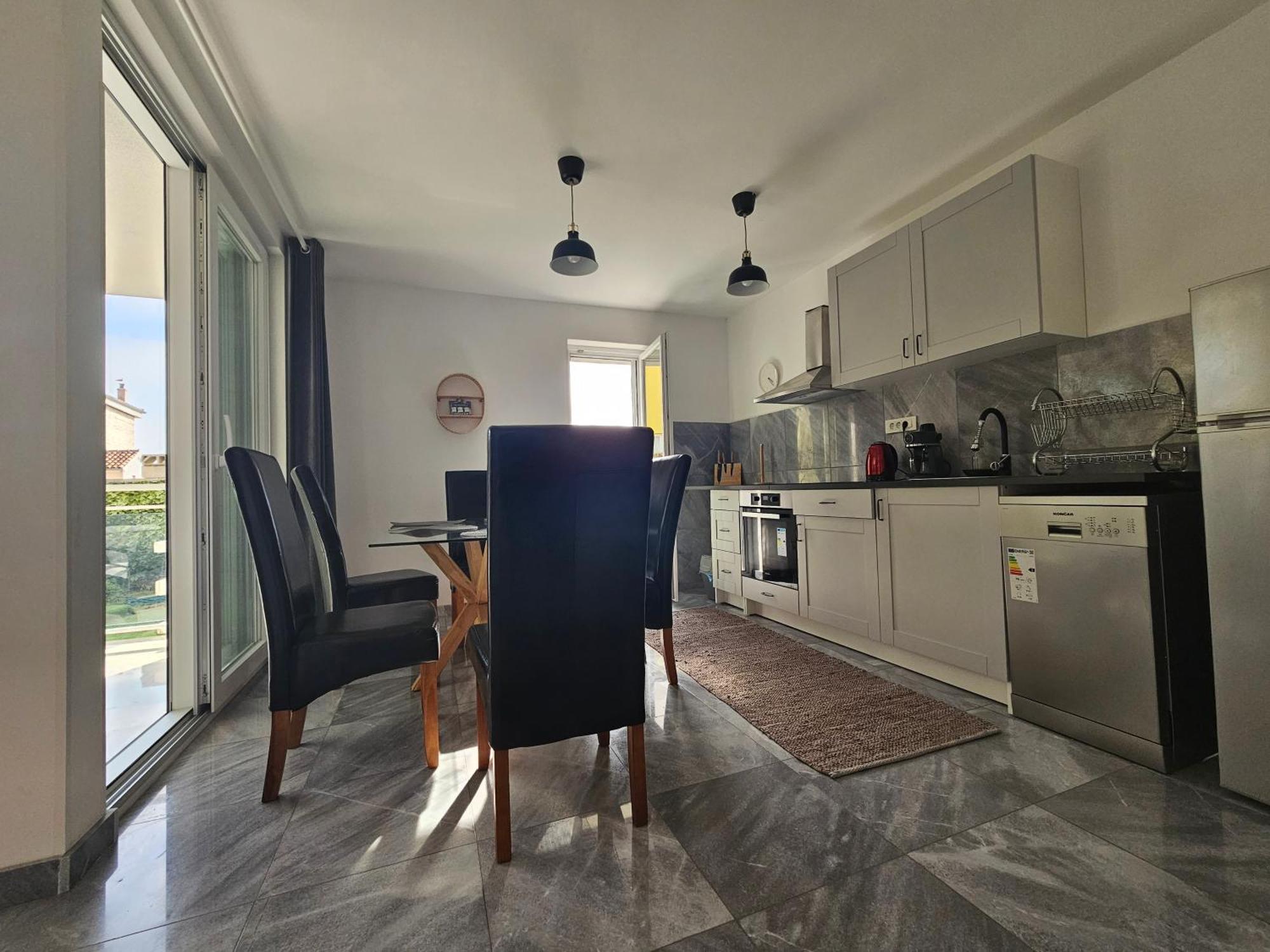 Vila Regina Apartment Rex With Swimming Pool Jezera Exterior foto